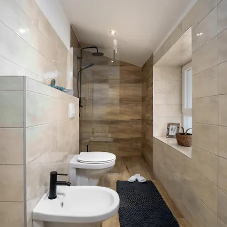 Corinna By Briskva * Kukci